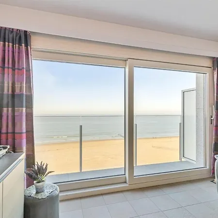 Seaview Studio Apartment *